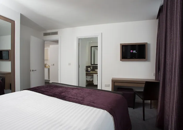 Top Hotels Near Birmingham International Airport